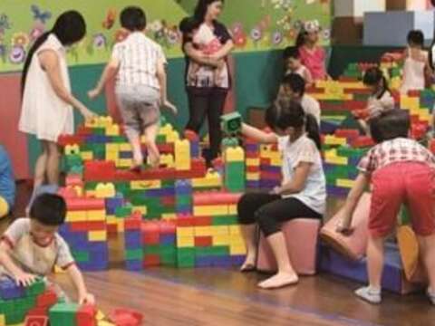 攬翠の旅お手軽パック：柯文哲市長と野生動物と緑の小径の対話