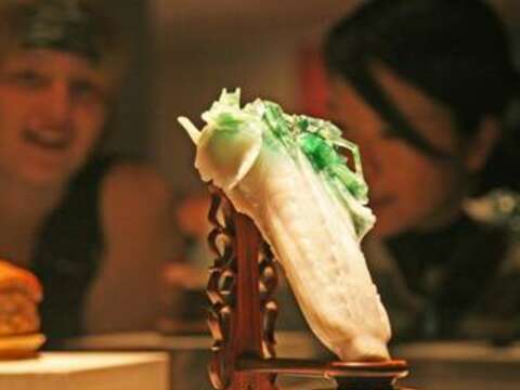 2-day family light travel at Shilin