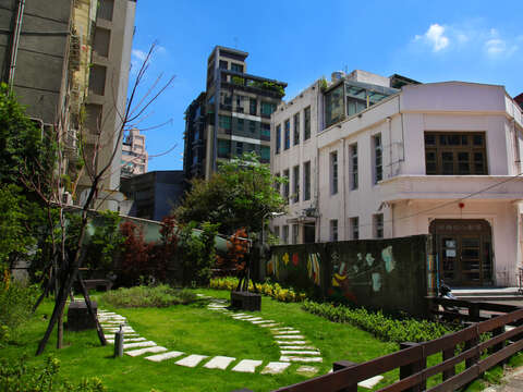 Indulged in springtime pleasure: Day-three itinerary A