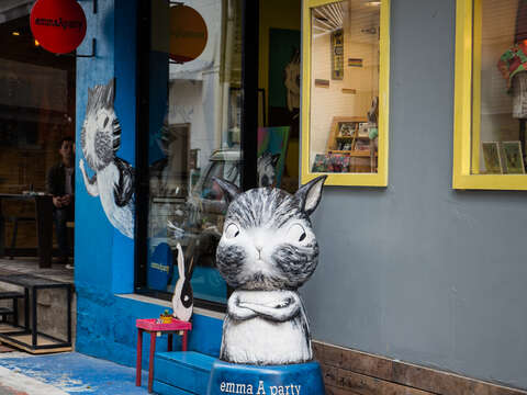 Store Front#001
